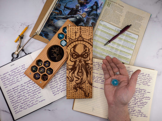 Cthulhu Rising | Engraved Dual Hex Dice Vault CLOUDANIMESTUDIO