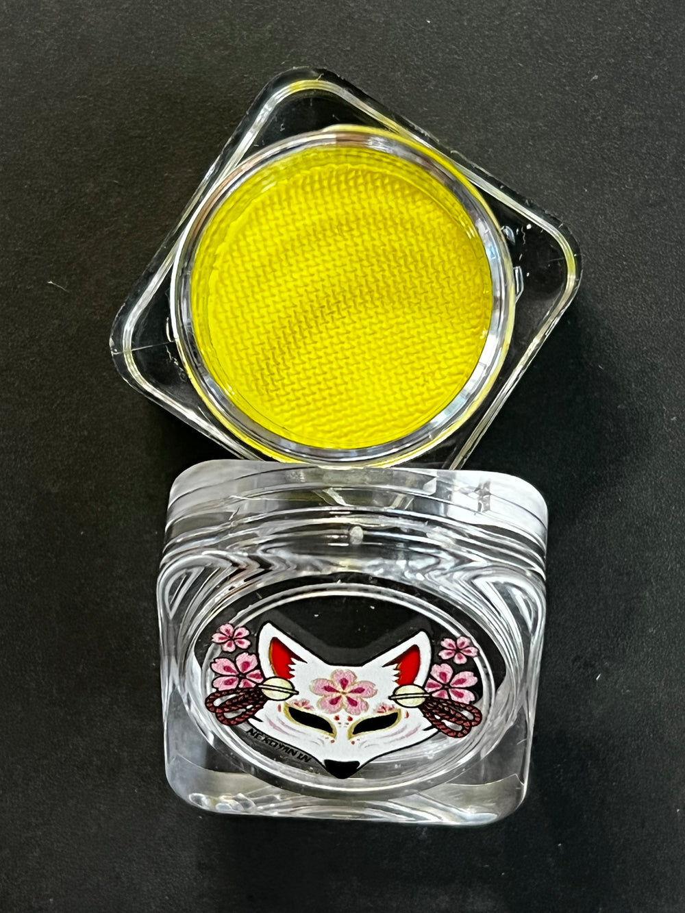 15 - Dijon (Yellow) Water Activated Graphic Liner