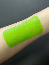 Kelly Green Water Activated Graphic Liner, Easy To Use Wash Off Cosmetic Liner 22 CLOUDANIMESTUDIO
