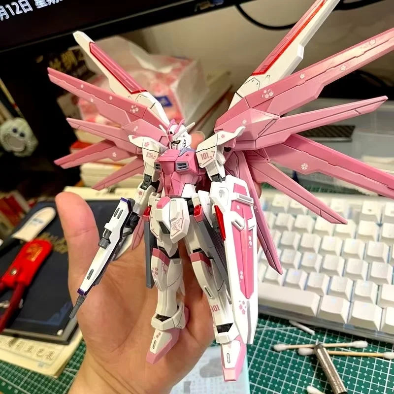 HG 1/144 ZGMF-X10A Freshman Freedom Mecha Assembly Model Action Figures Cherry Blossom