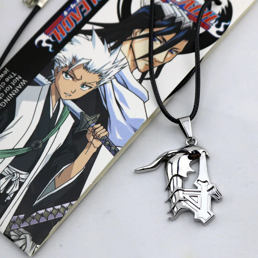 Bleach Ulquiorra Cifer Mask Anime Necklace Fashion Broken Masks Pendant Metal Choker Necklace