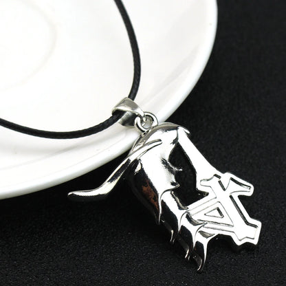 Bleach Ulquiorra Cifer Mask Anime Necklace Fashion Broken Masks Pendant Metal Choker Necklace