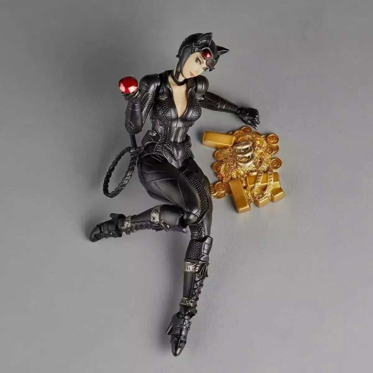 Catwoman DC Selina Kyle Batman Action Figures, Model Figurine Cartoon Anime Toys 15 CM