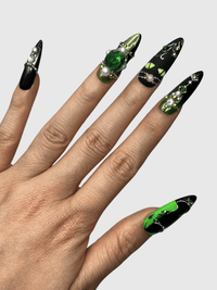 Witch's Familiar press on nails CLOUDANIMESTUDIO