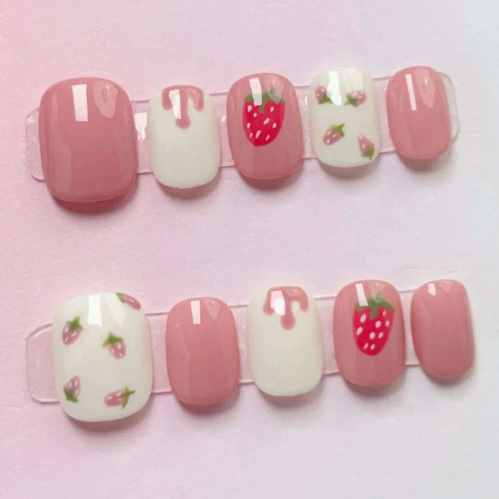 Pink & White Strawberry Press On Nails CLOUDANIMESTUDIO